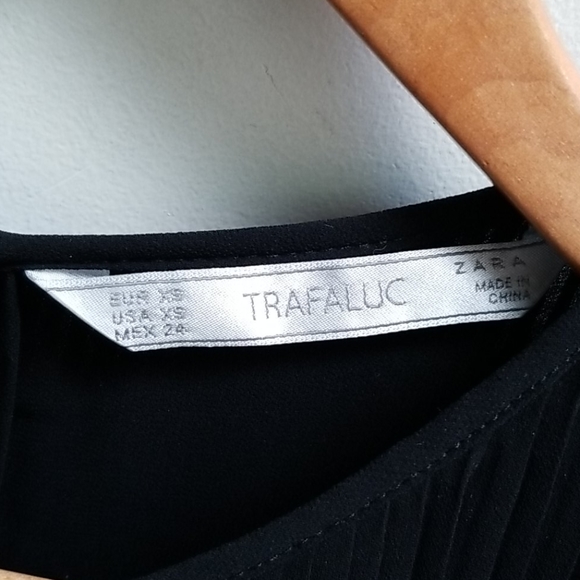 Zara Trafaluc sleeveless blouse xs - Picture 3 of 7